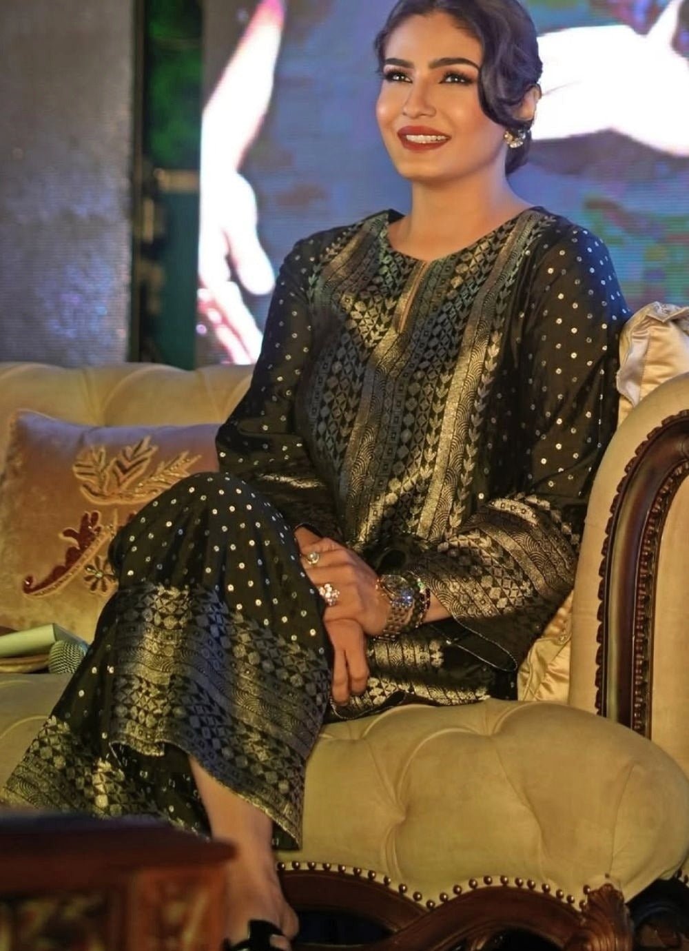 Black Banarasi Dotted Silk Kurta Pants Set Sobariko - Fabilicious Fashion