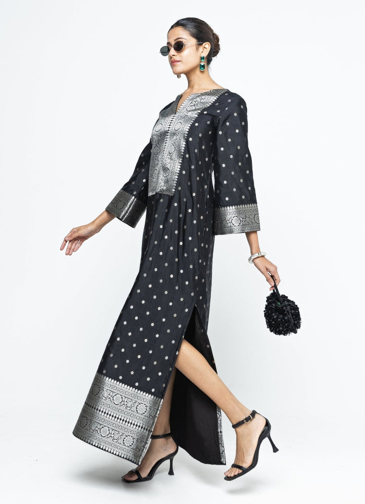 Black Butti Silk Slit Kaftan Sobariko - Fabilicious Fashion