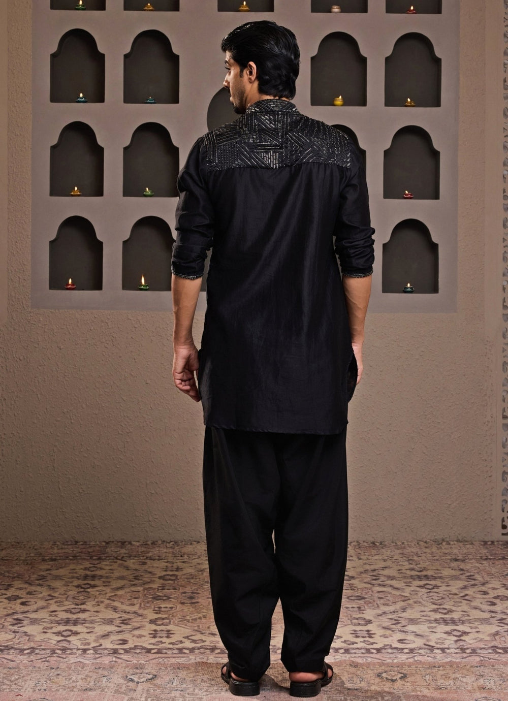 Black Embroidered Chanderi Kurta Set Nitika Gujral - Men - Fabilicious Fashion