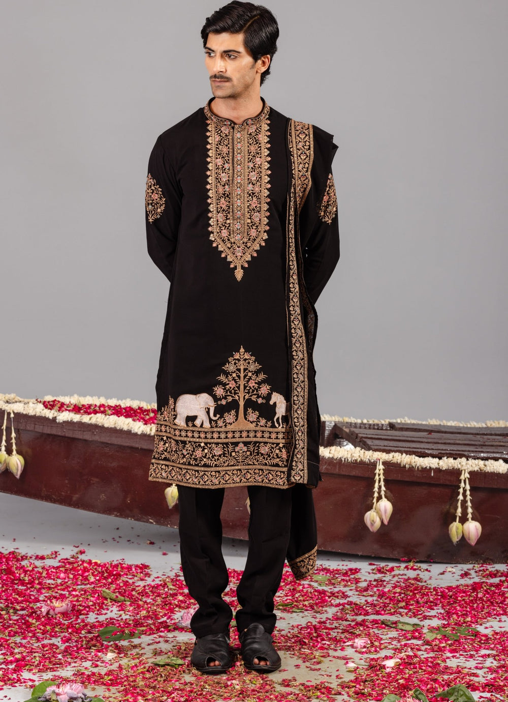 Black Embroidered Georgette Kurta Pant Set Kalpraag - Fabilicious Fashion
