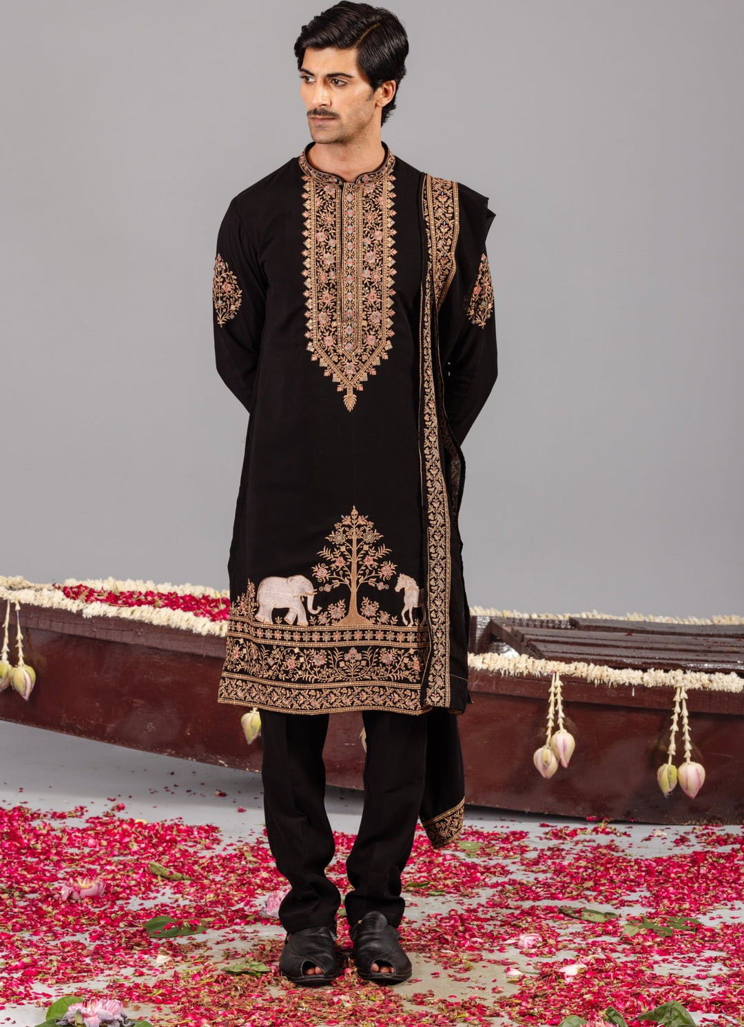 Black Embroidered Georgette Kurta Pant Set Kalpraag - Fabilicious Fashion