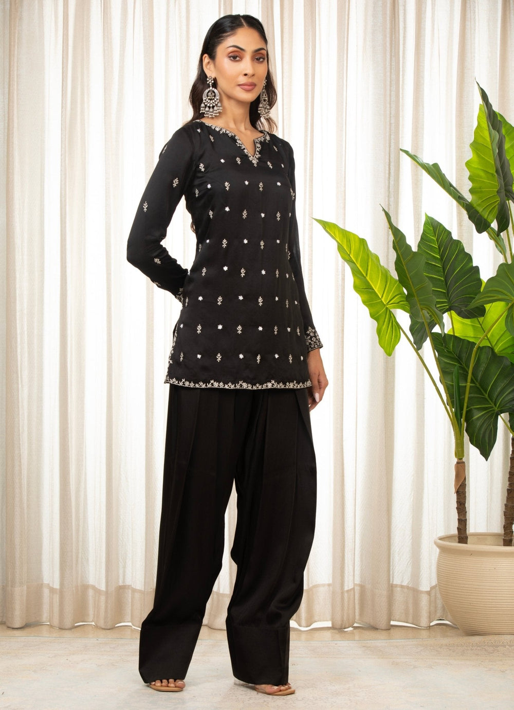 Black Embroidered Satin Kurta Salwar Set Esha Koul - Fabilicious Fashion
