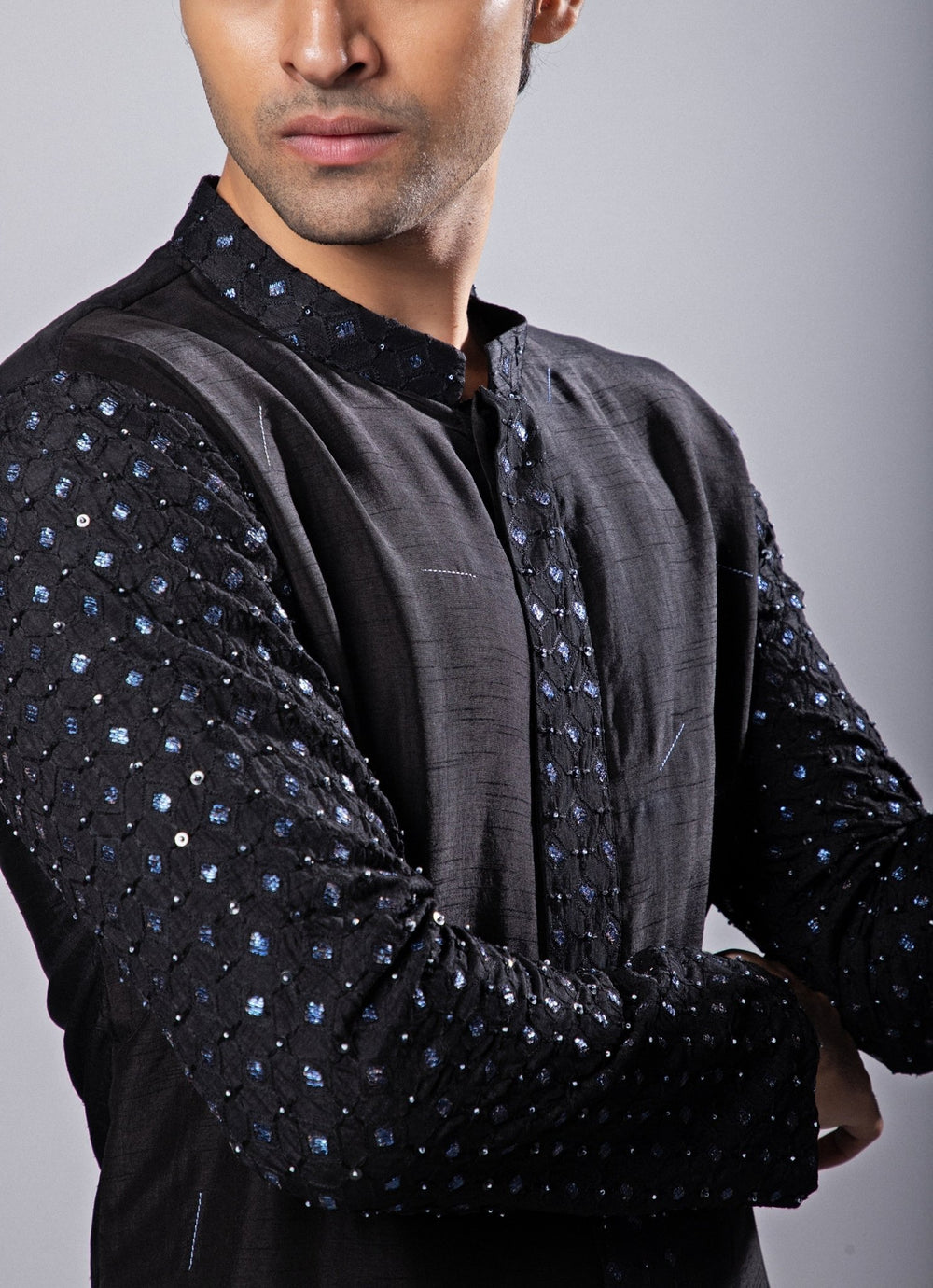 Black Embroidered Silk Kurta Pant Set Smriti - Fabilicious Fashion