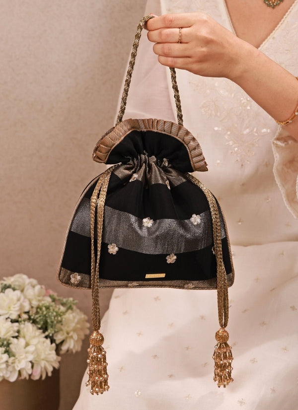 Black Embroidered Tissue Pleated Potli