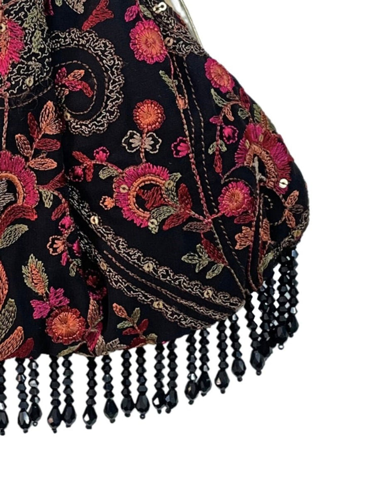 Black Embroidered Vintage Purse AMYRA - Fabilicious Fashion