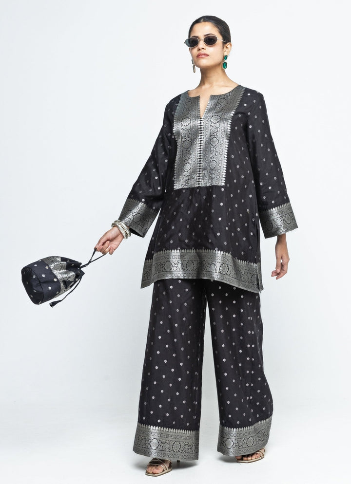 Black Floral Butti Silk Kurta Pants Set Sobariko - Fabilicious Fashion