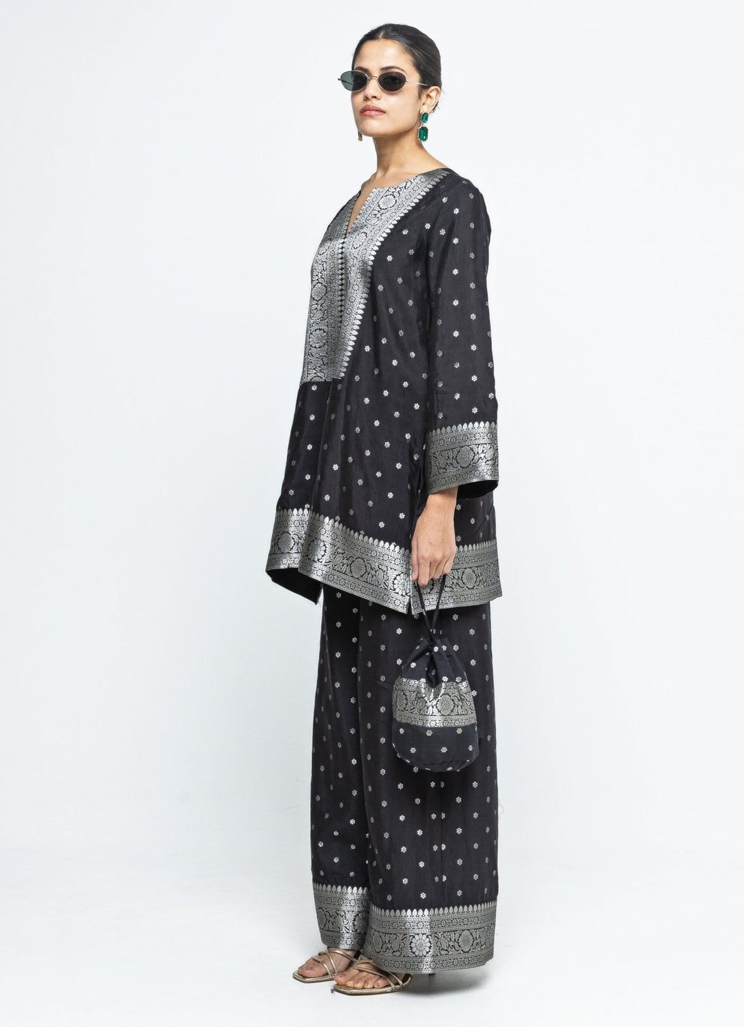 Black Floral Butti Silk Kurta Pants Set Sobariko - Fabilicious Fashion