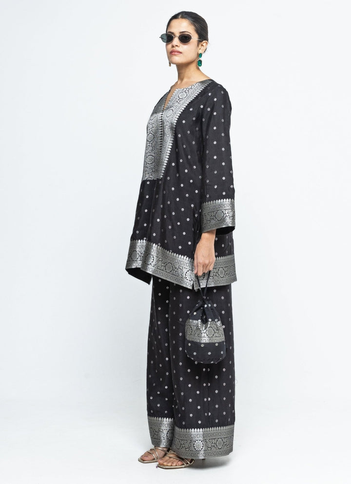 Black Floral Butti Silk Kurta Pants Set Sobariko - Fabilicious Fashion