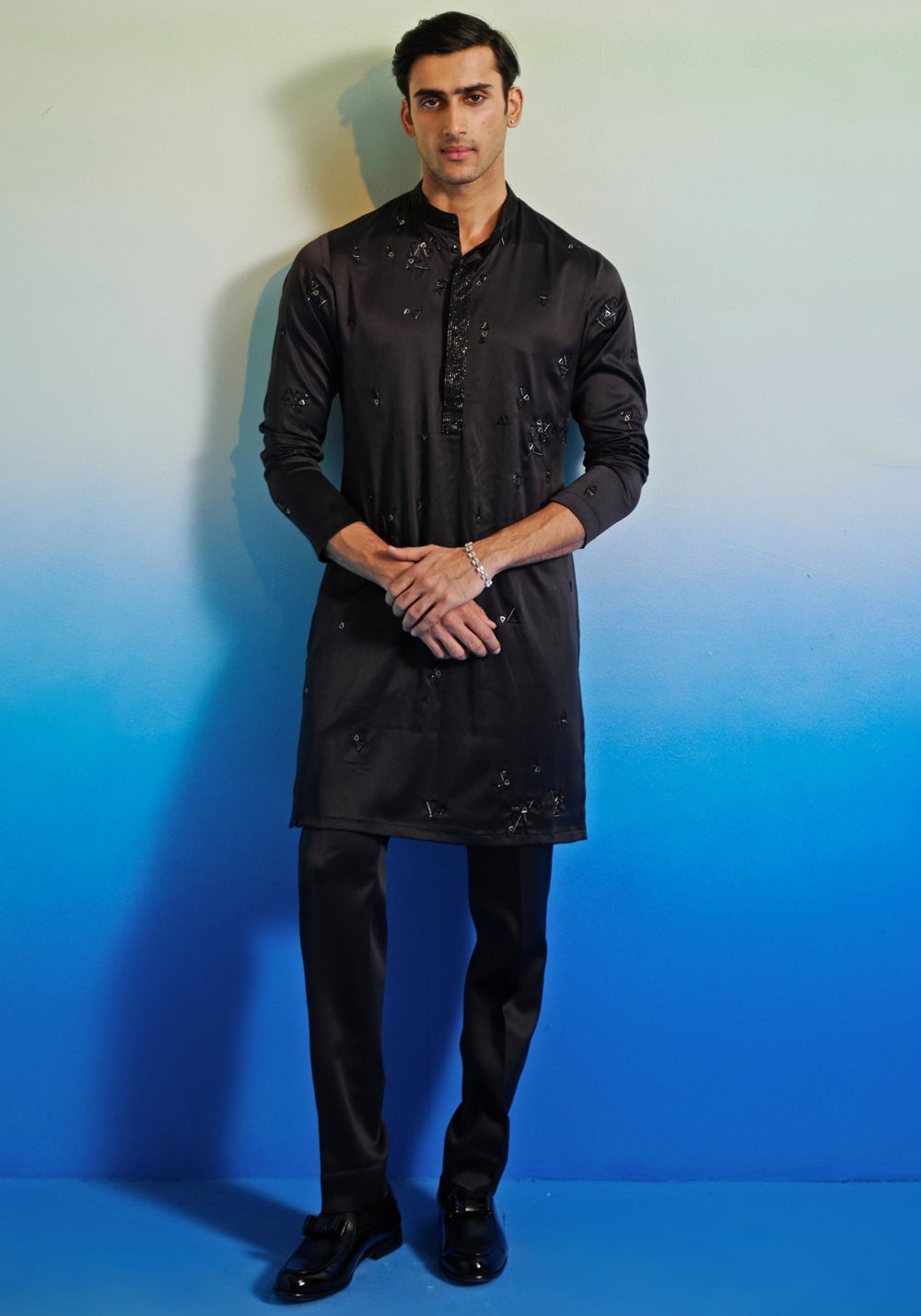 Black Geometric Embroidered Kurta Set Contrast by Parth - Fabilicious Fashion