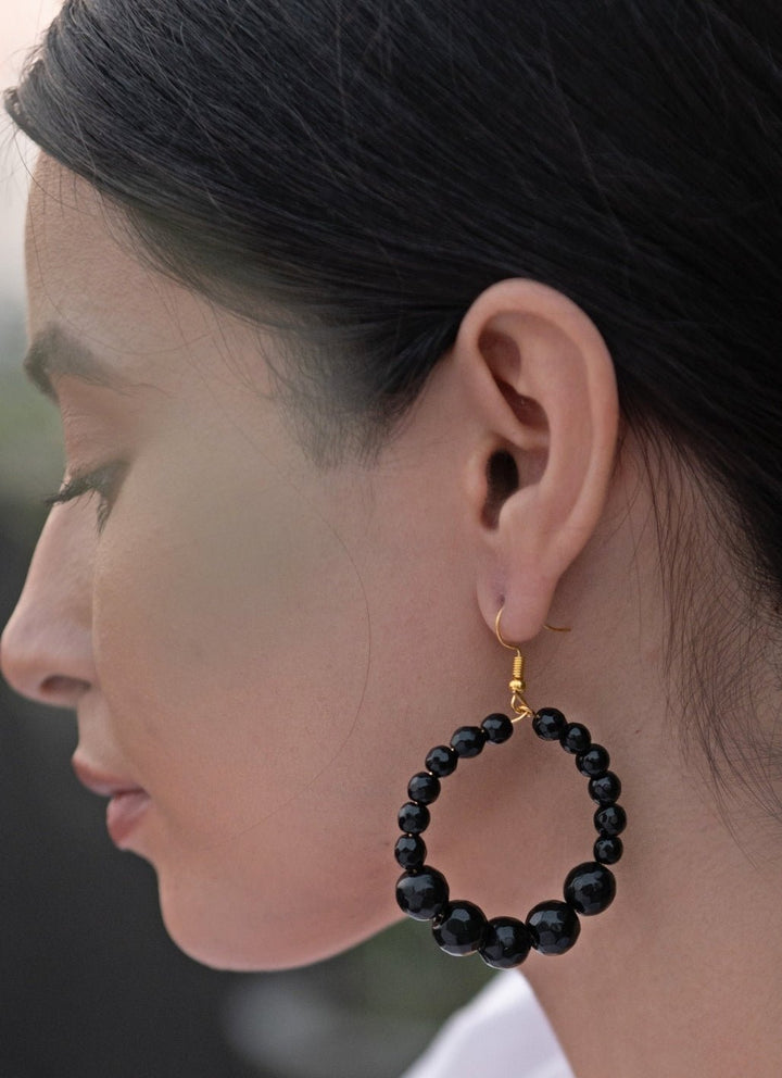 Do Taara Black Hoop EarringsFabilicious Fashion