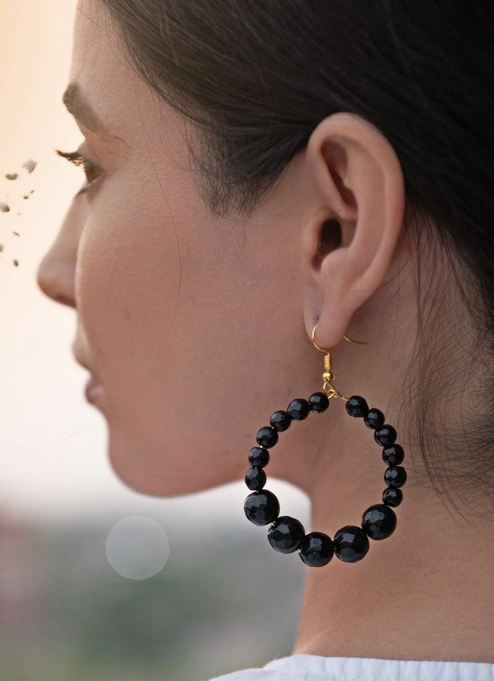 Do Taara Black Hoop EarringsFabilicious Fashion