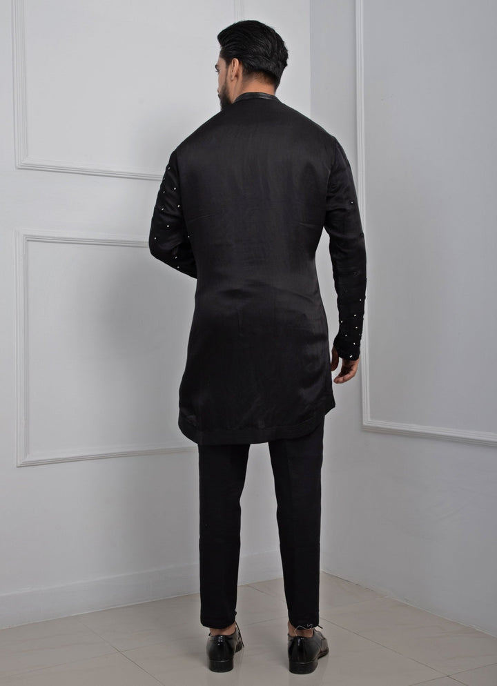Black Mirror Embroidered Silk Kurta Pants Set Smriti - Fabilicious Fashion