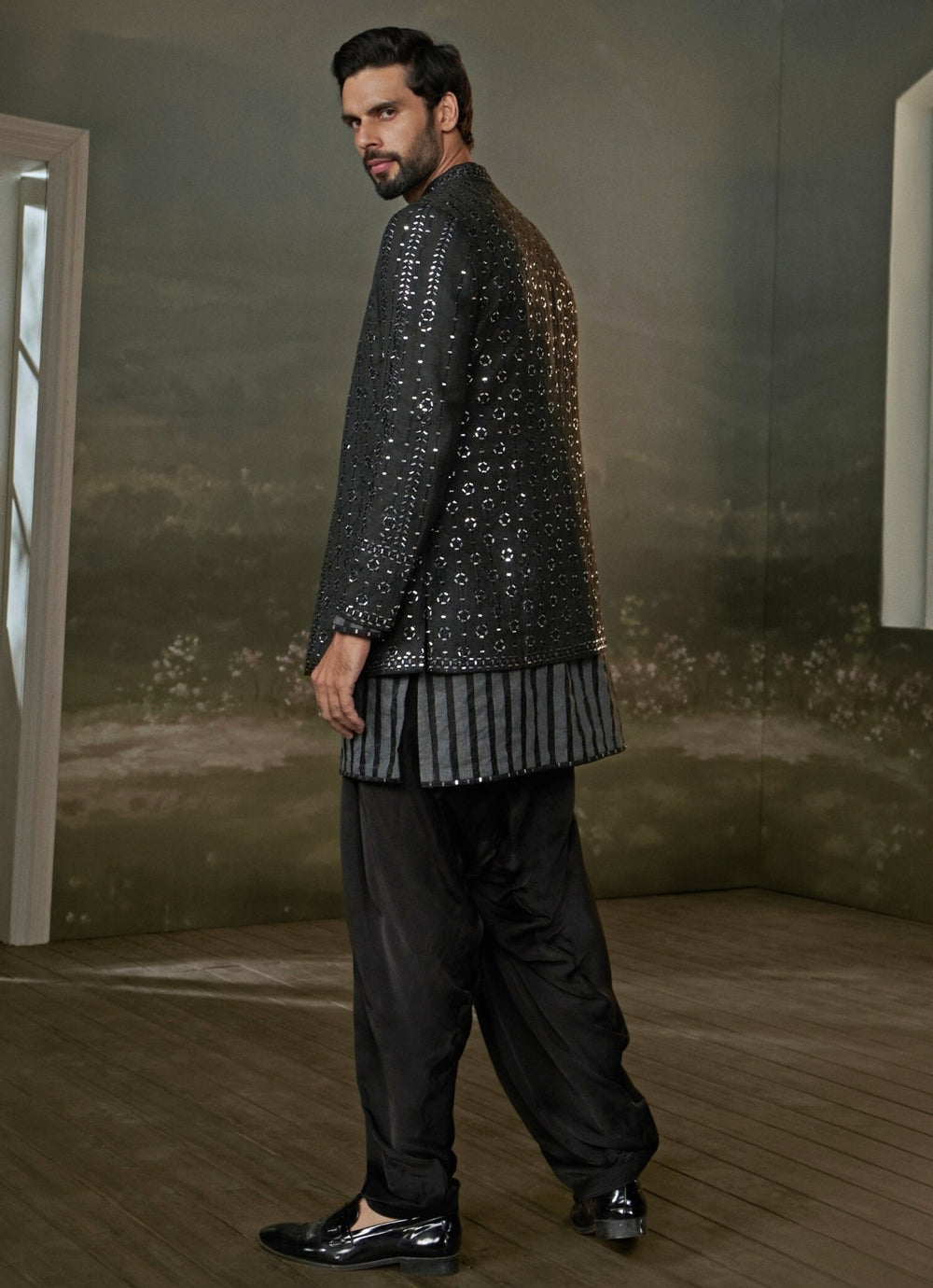 Black Raw Silk Jacket Kurta Set Nitika Gujral - Men - Fabilicious Fashion