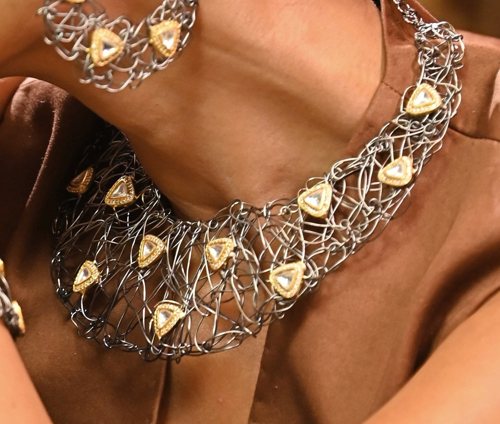 Black Rhodium Wire Mesh Kundan and Polki Necklace Zaza By Somya - Fabilicious Fashion