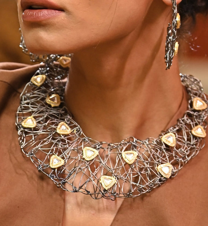 Black Rhodium Wire Mesh Kundan and Polki Necklace Zaza By Somya - Fabilicious Fashion