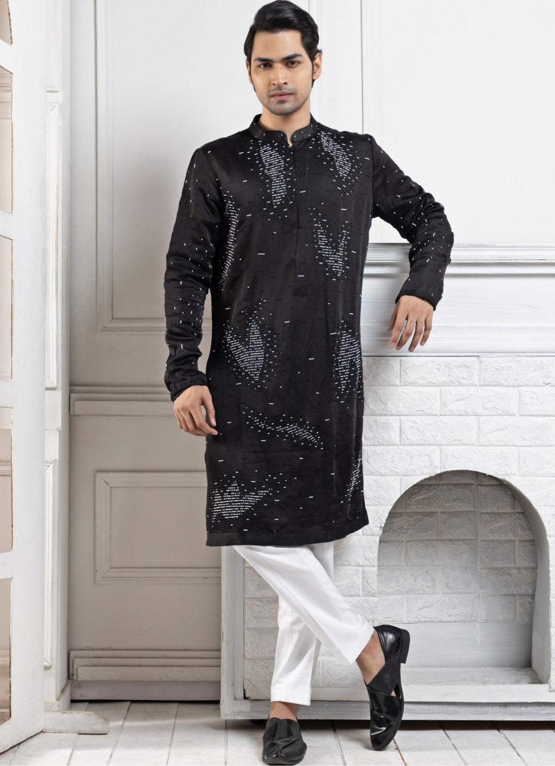Black Satin Embroidered Kurta Pant Set Smriti - Fabilicious Fashion