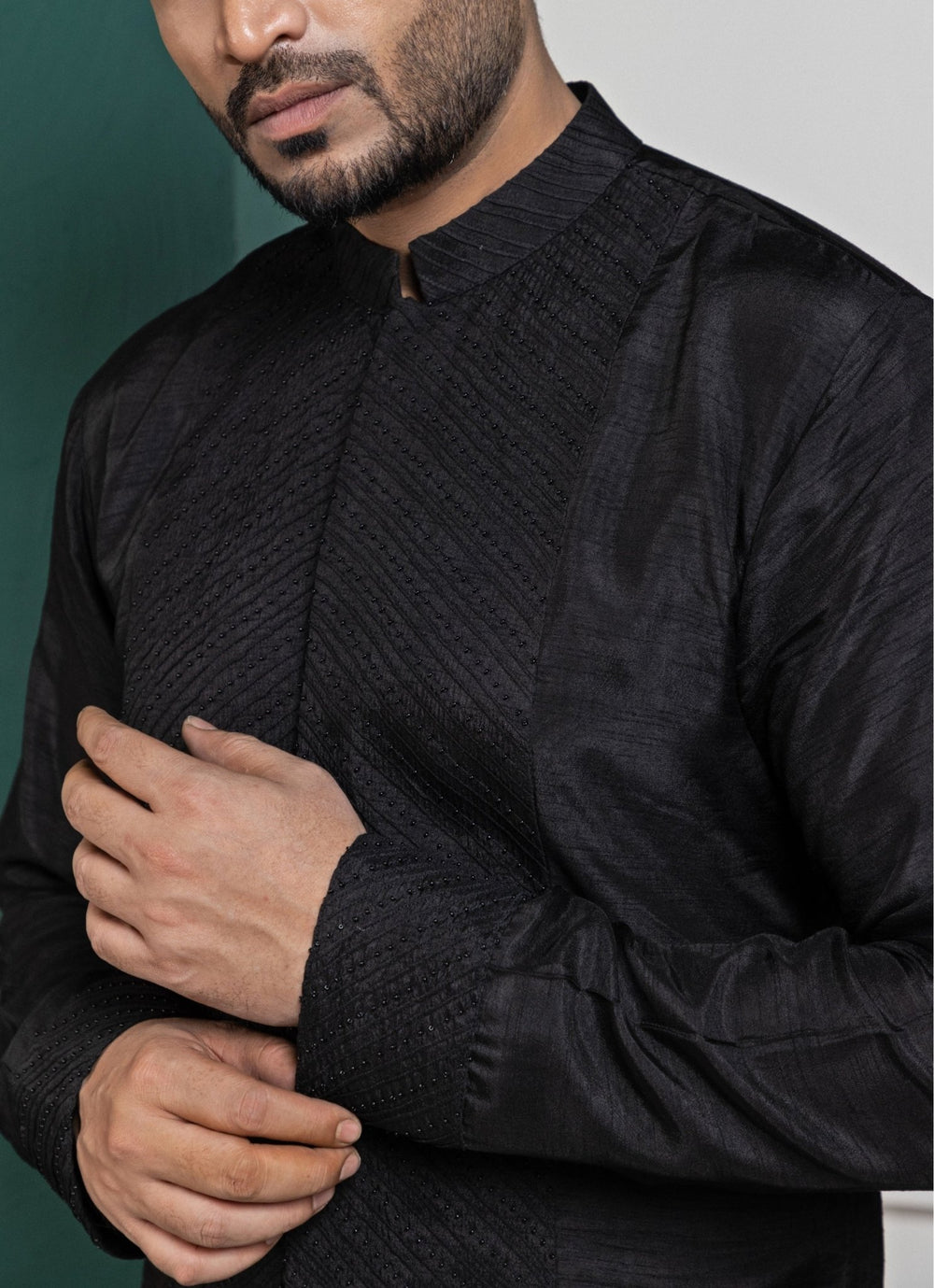Black Silk Embroidered Kurta Pant Set Smriti - Fabilicious Fashion