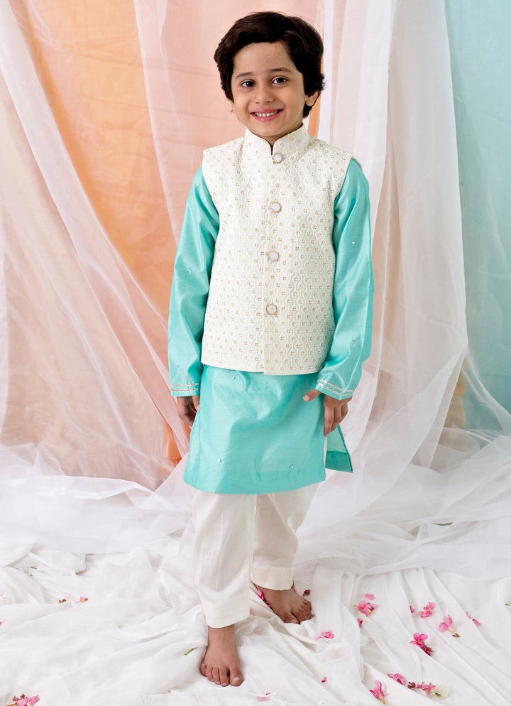 Chotibuti Blue And White Chanderi Kurta Bundi SetFabilicious Fashion