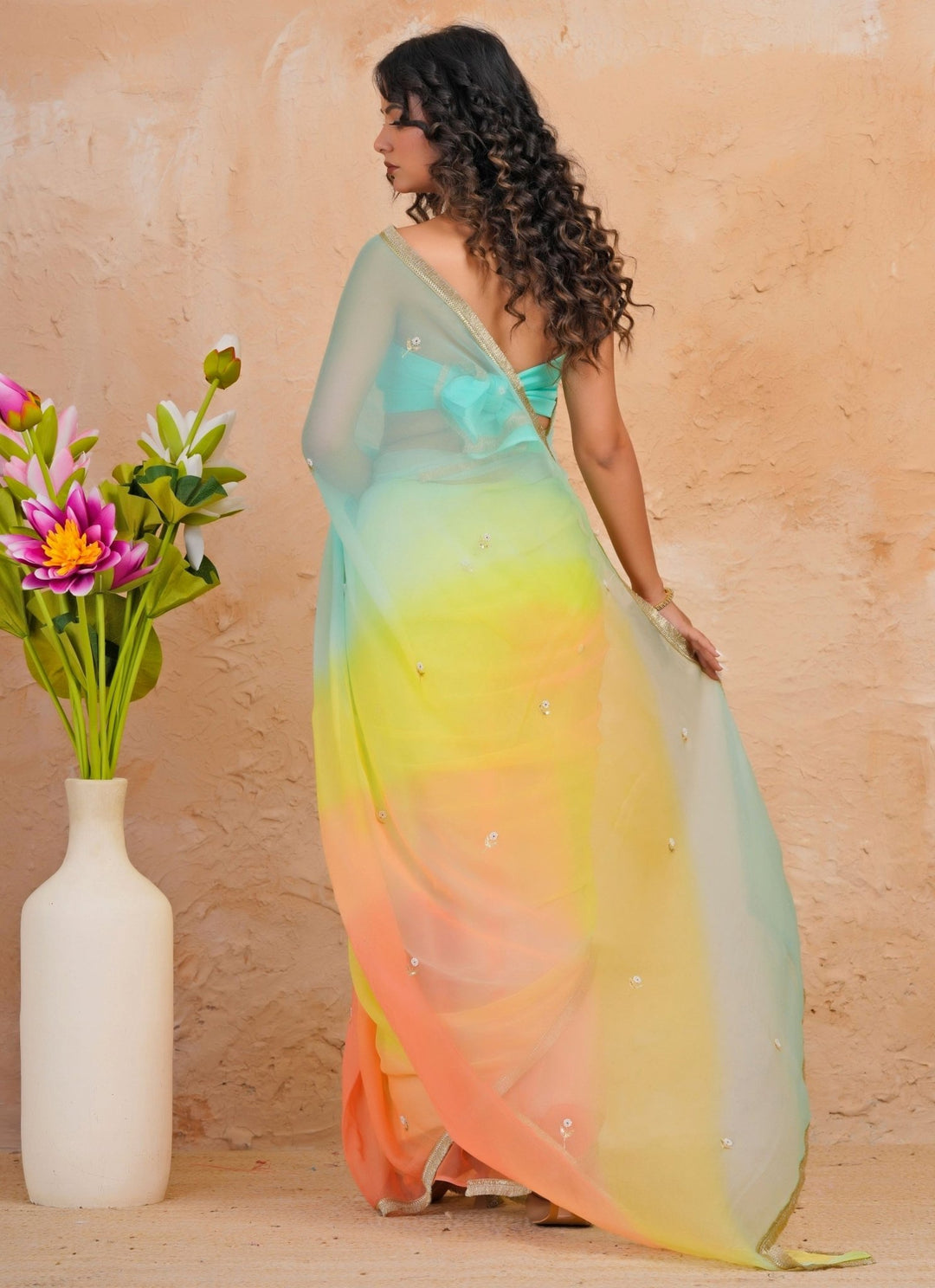 Geroo Jaipur Blue &amp; Peach Shaded Chiffon SareeFabilicious Fashion