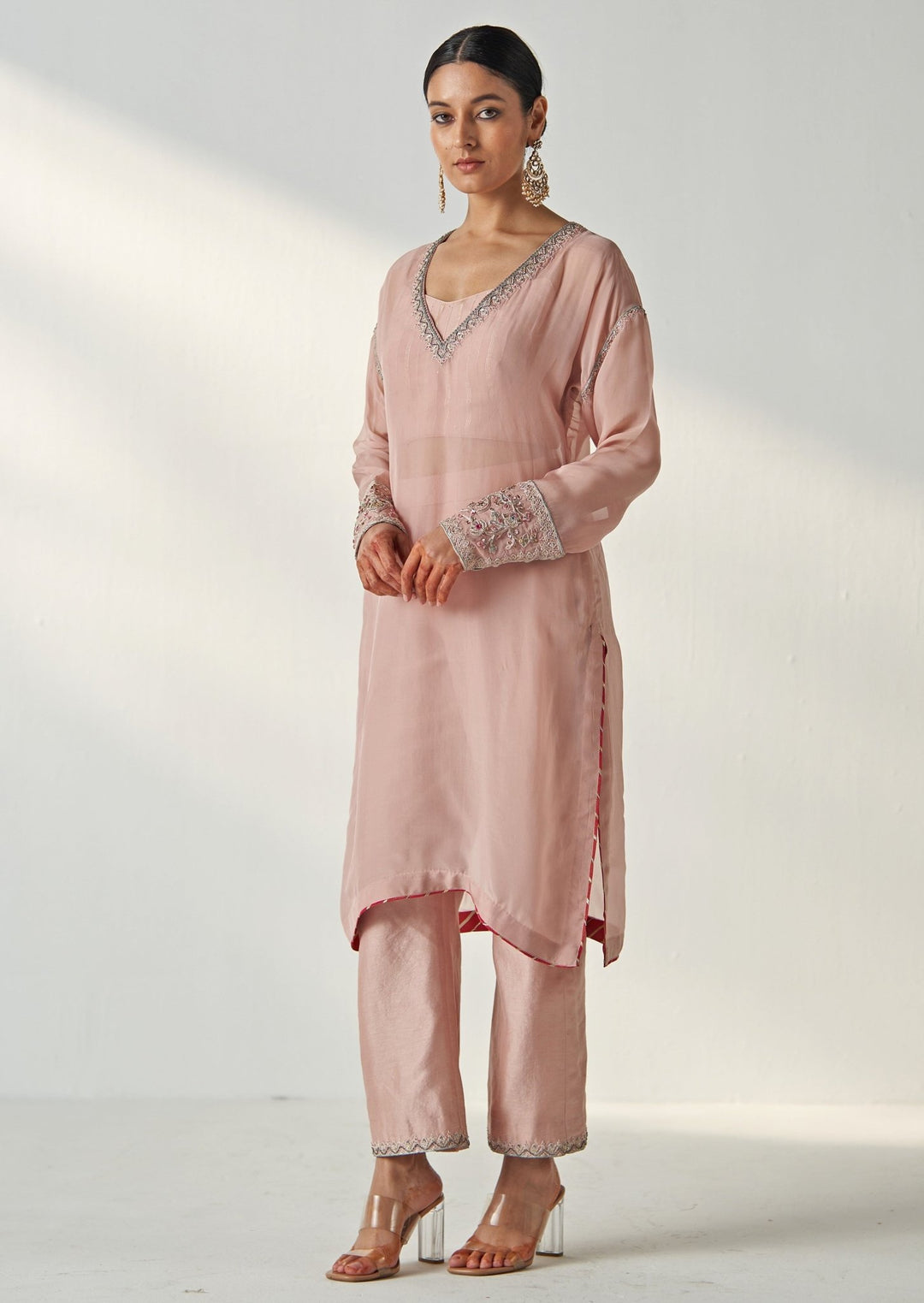 Blush Pink Embroidered Organza Kurta Pant Set Studio Bagechaa - Fabilicious Fashion