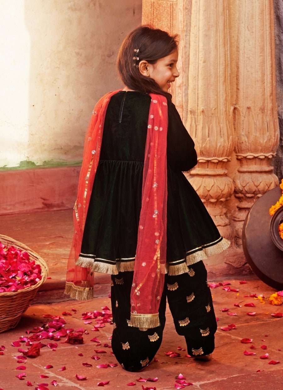 Chotibuti Bottle Green Velvet Kurta Salwar SetFabilicious Fashion