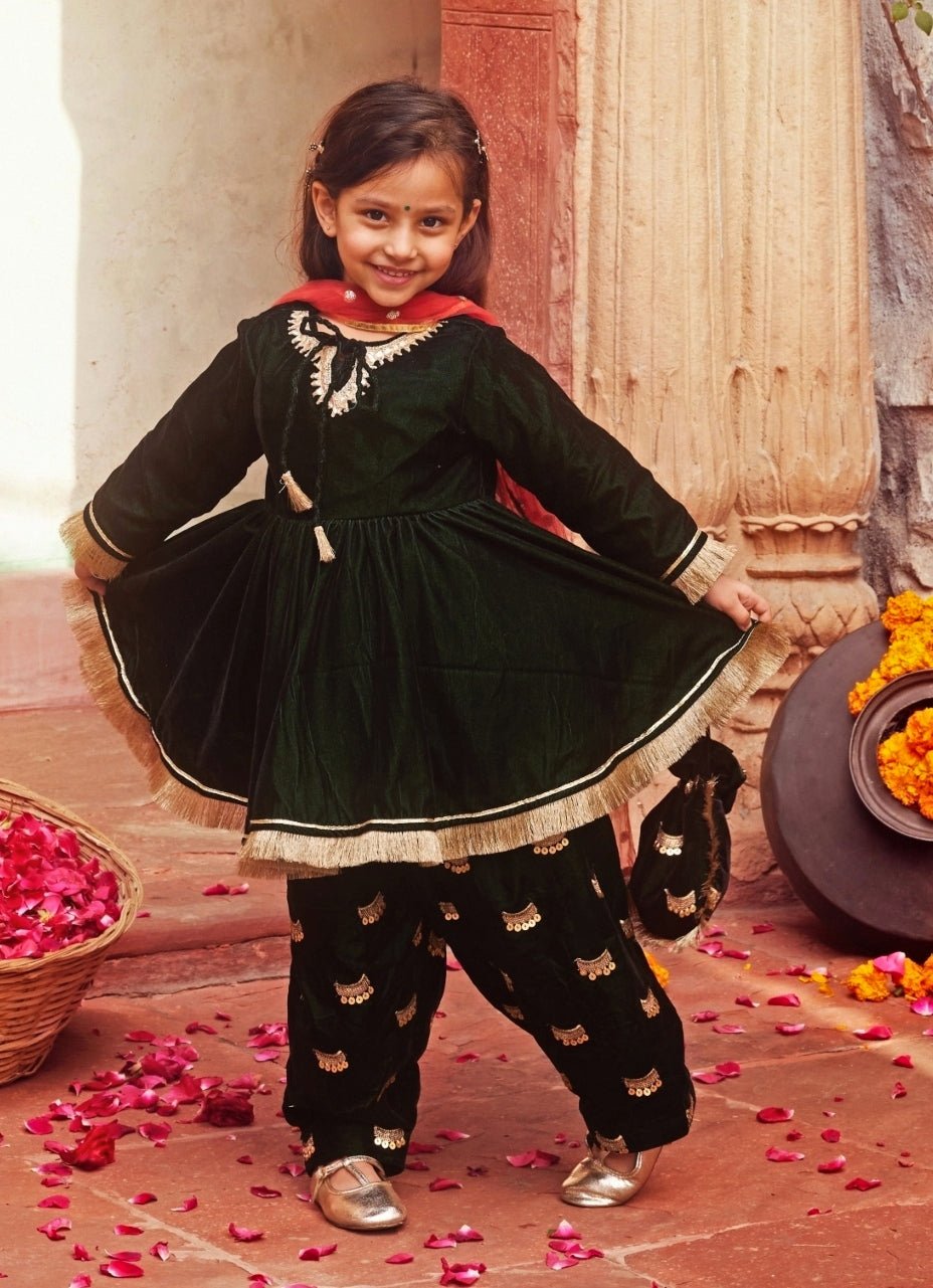 Chotibuti Bottle Green Velvet Kurta Salwar SetFabilicious Fashion