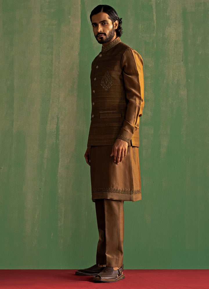 Brown Embroidered Kurta Bundi Set Studio Bagechaa - Men - Fabilicious Fashion