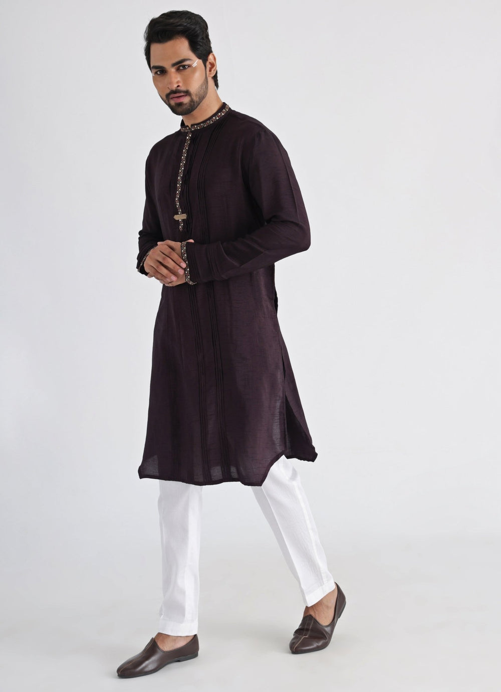 Brown Embroidered Silk Kurta Pant Set Smriti - Fabilicious Fashion
