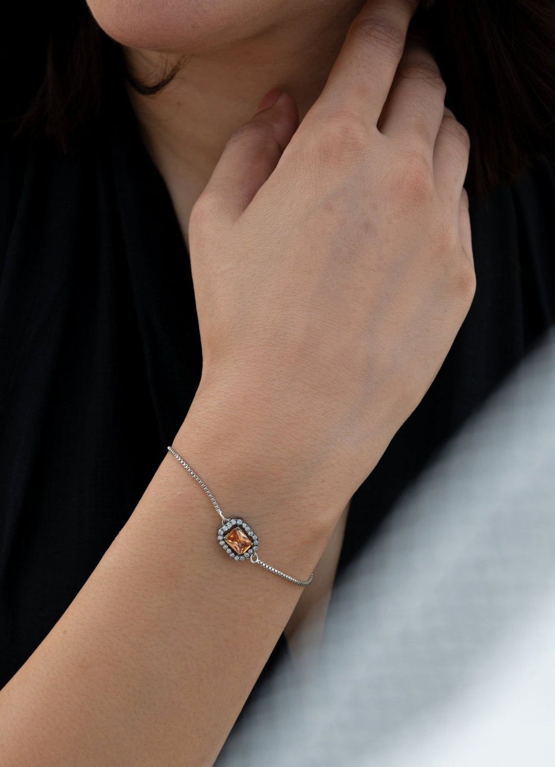 Do Taara Champagne Stone Polki BraceletFabilicious Fashion