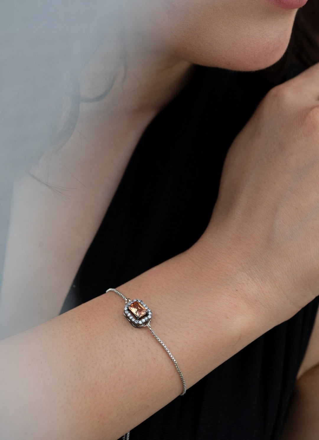 Do Taara Champagne Stone Polki BraceletFabilicious Fashion