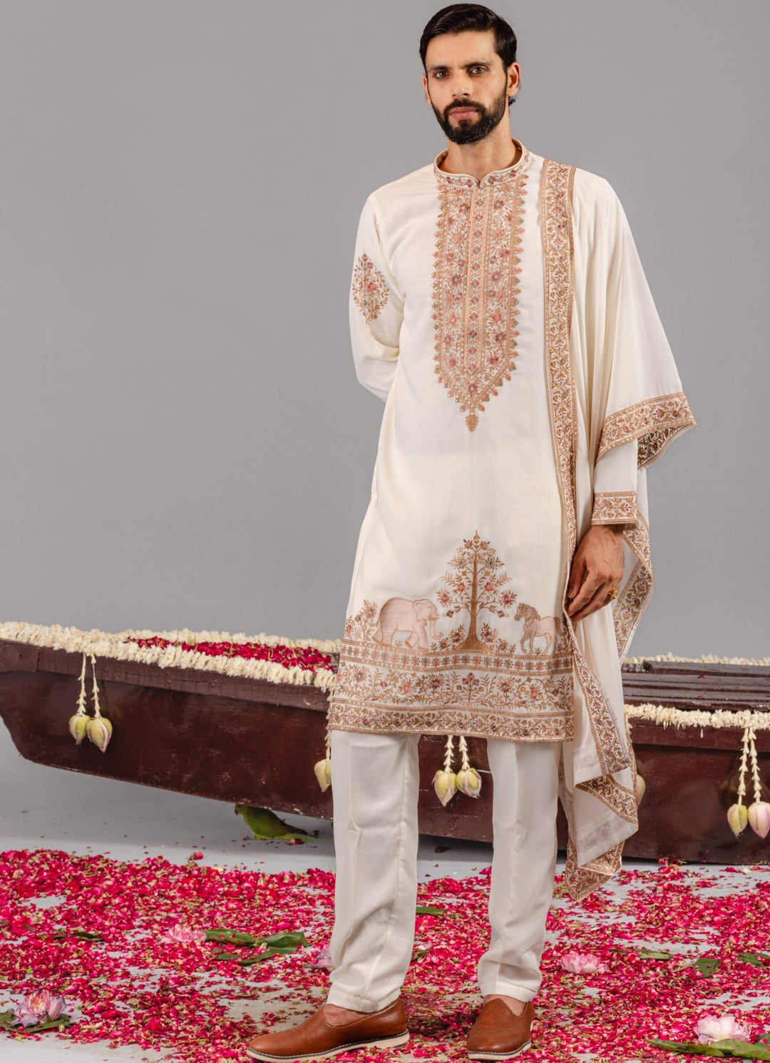 Cream Embroidered Georgette Kurta Pant Set Kalpraag - Fabilicious Fashion