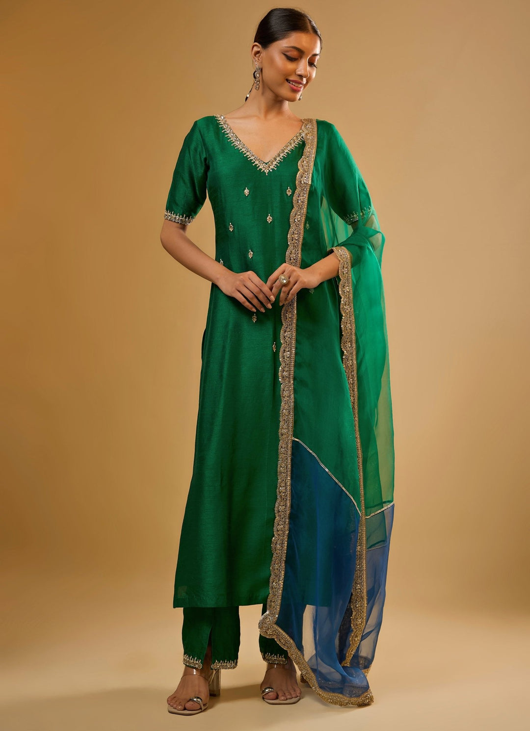 Emerald Green Embroidered Kurta Pants Set Renee Label - Fabilicious Fashion