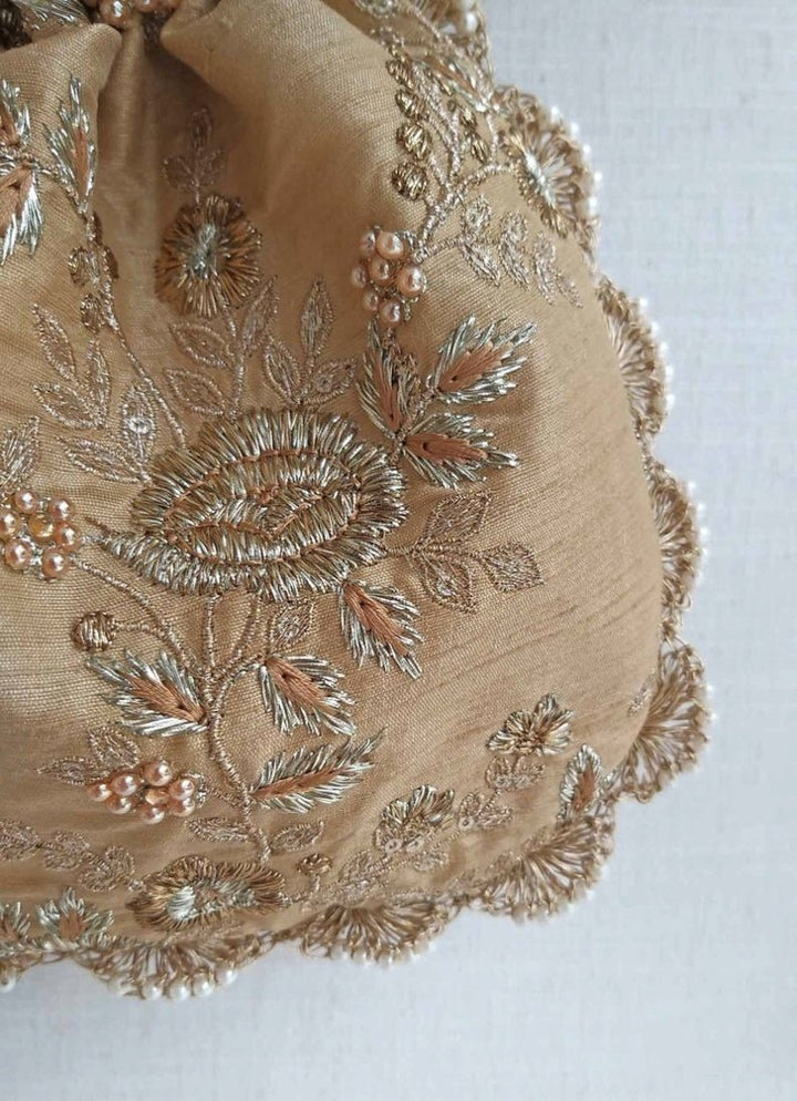 Gold Embroidered Potli AMYRA - Fabilicious Fashion