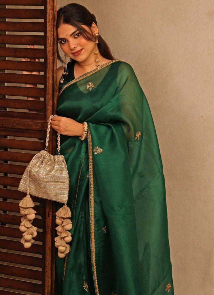 Gold Embroidered Potli Amyra - Fabilicious Fashion