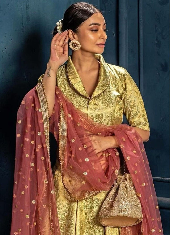 Gold Embroidered Potli AMYRA - Fabilicious Fashion