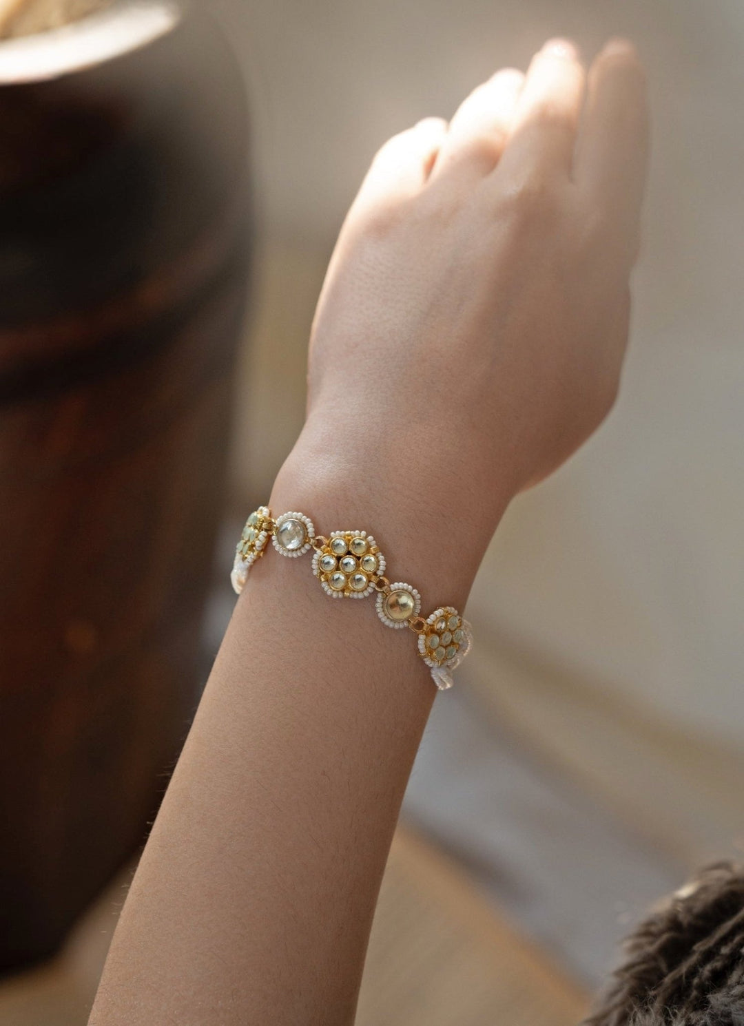 Do Taara Gold Floral Kundan BraceletFabilicious Fashion