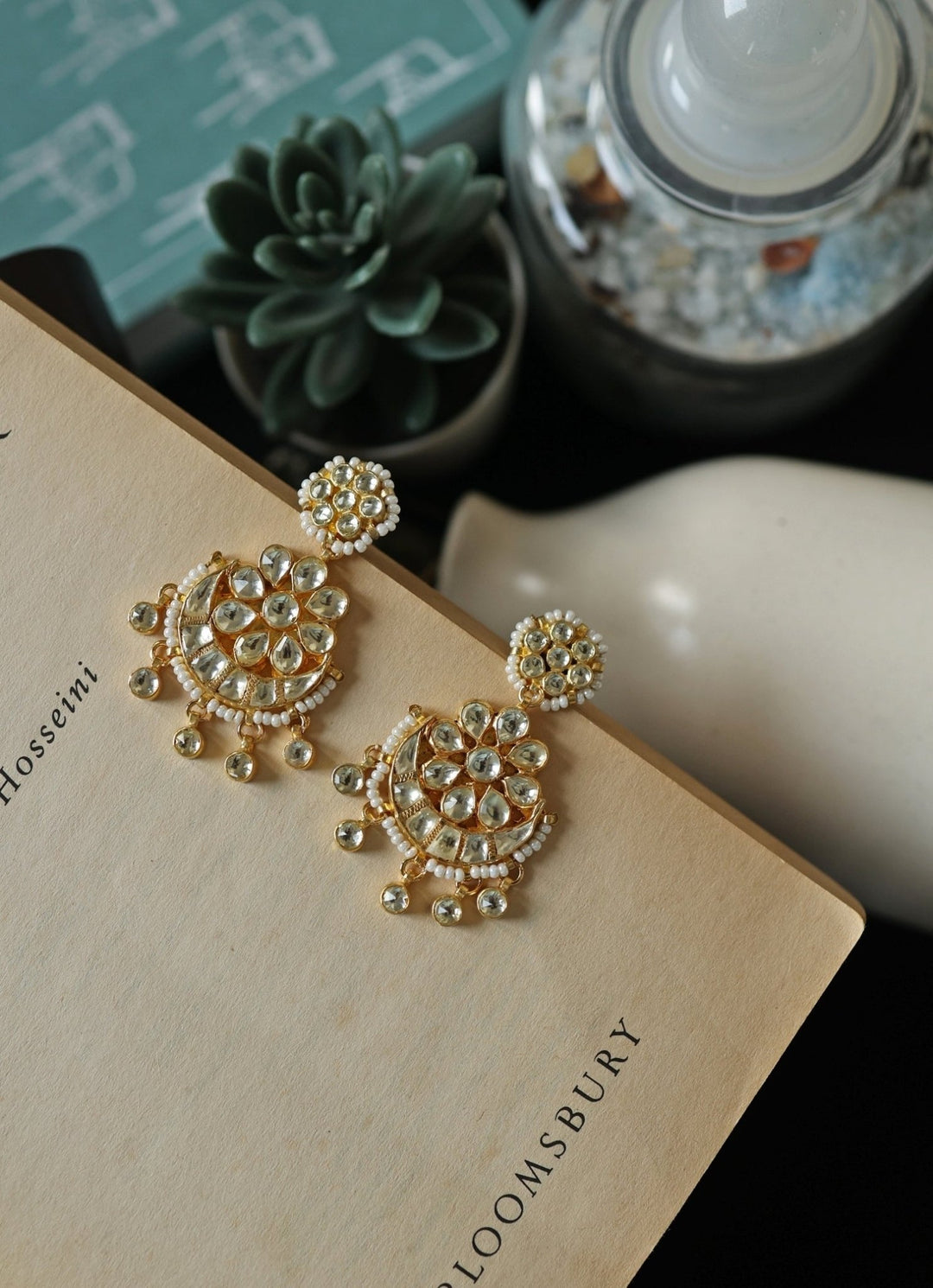 Do Taara Gold Floral Kundan EarringsFabilicious Fashion
