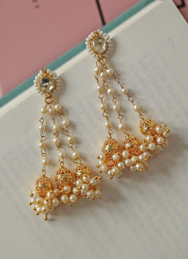 Do Taara Gold Kundan Dangler EarringsFabilicious Fashion