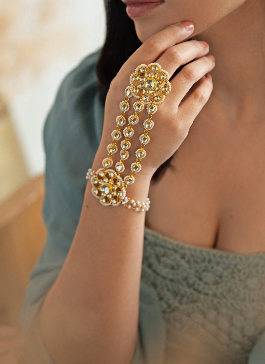 Do Taara Gold Kundan HathphoolFabilicious Fashion