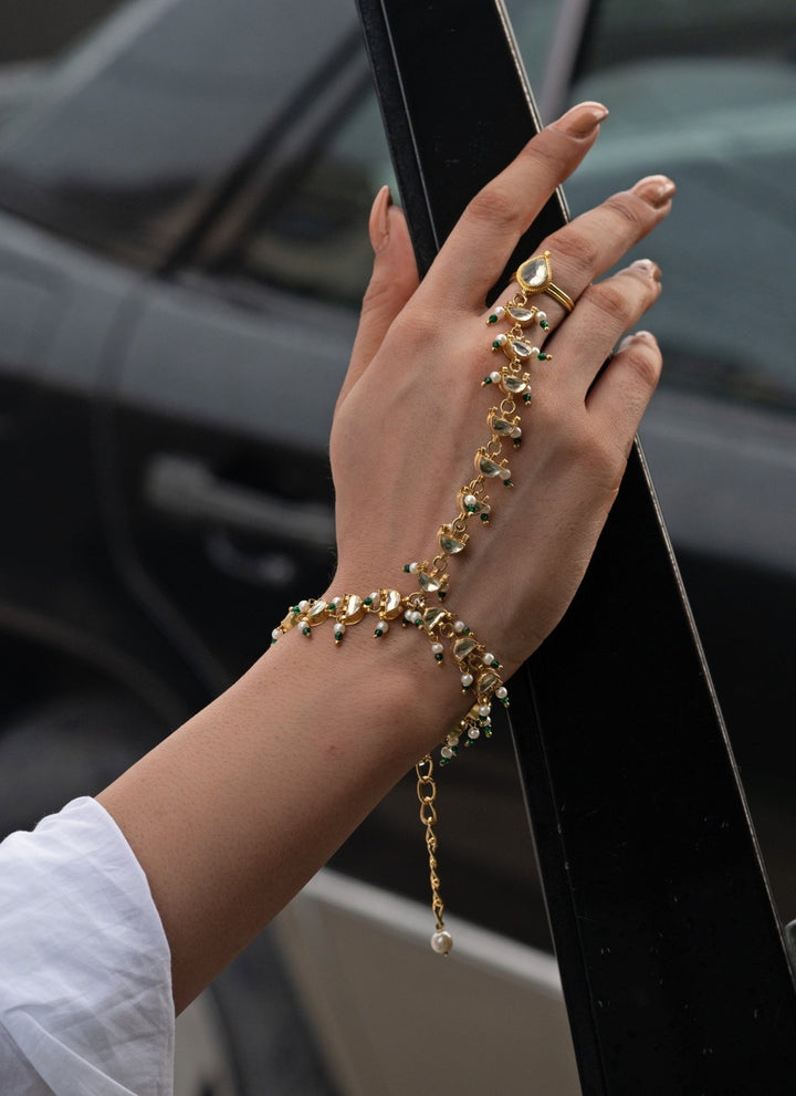 Do Taara Gold Kundan HathphoolFabilicious Fashion