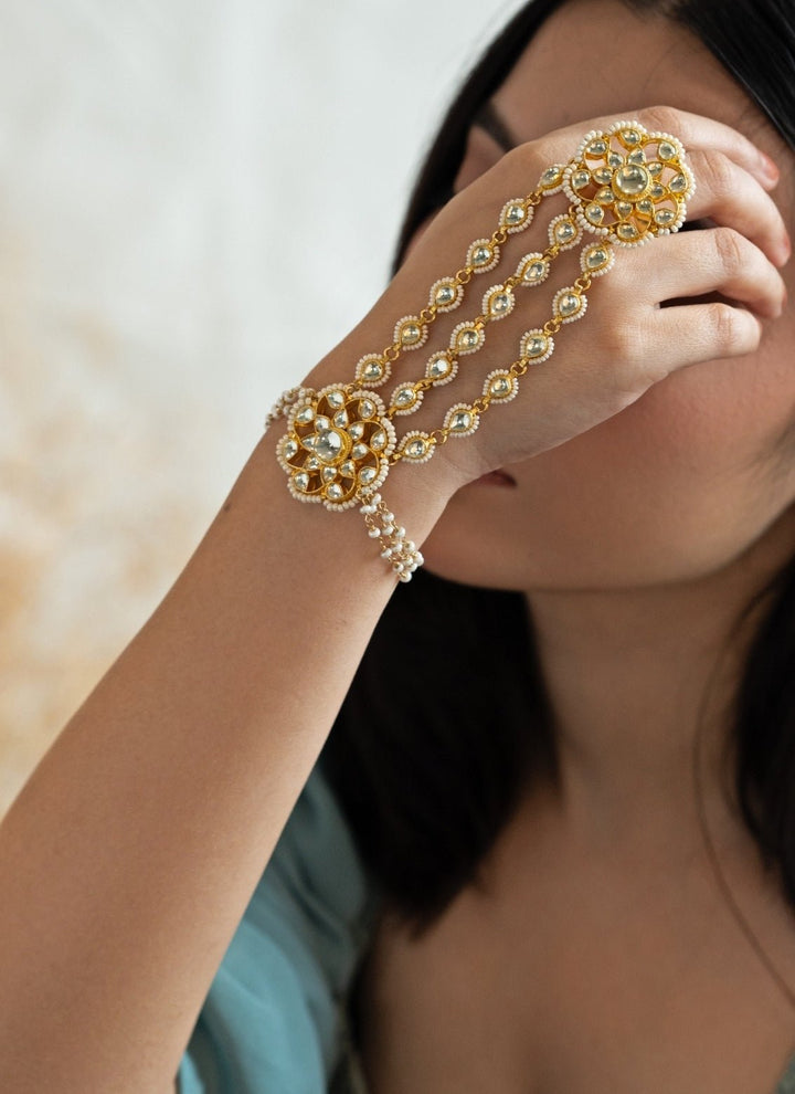 Do Taara Gold Kundan HathphoolFabilicious Fashion