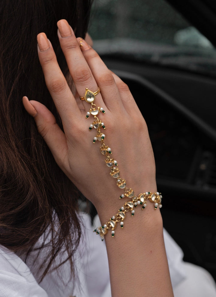 Do Taara Gold Kundan HathphoolFabilicious Fashion