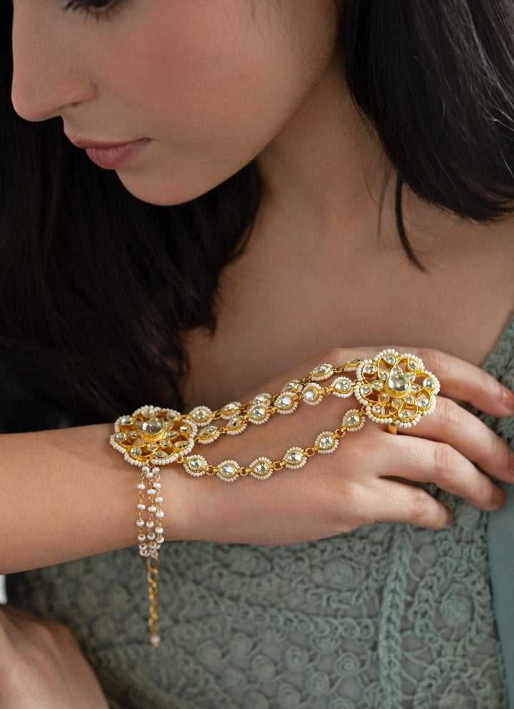 Do Taara Gold Kundan HathphoolFabilicious Fashion