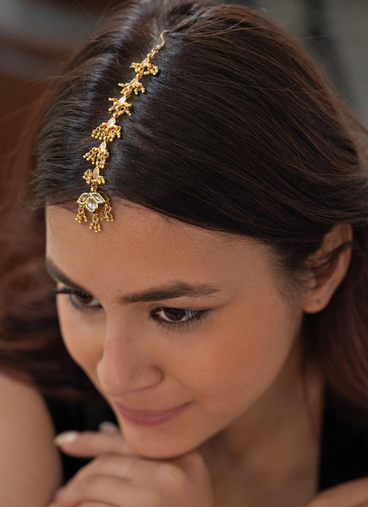 Do Taara Gold Kundan MaangtikkaFabilicious Fashion