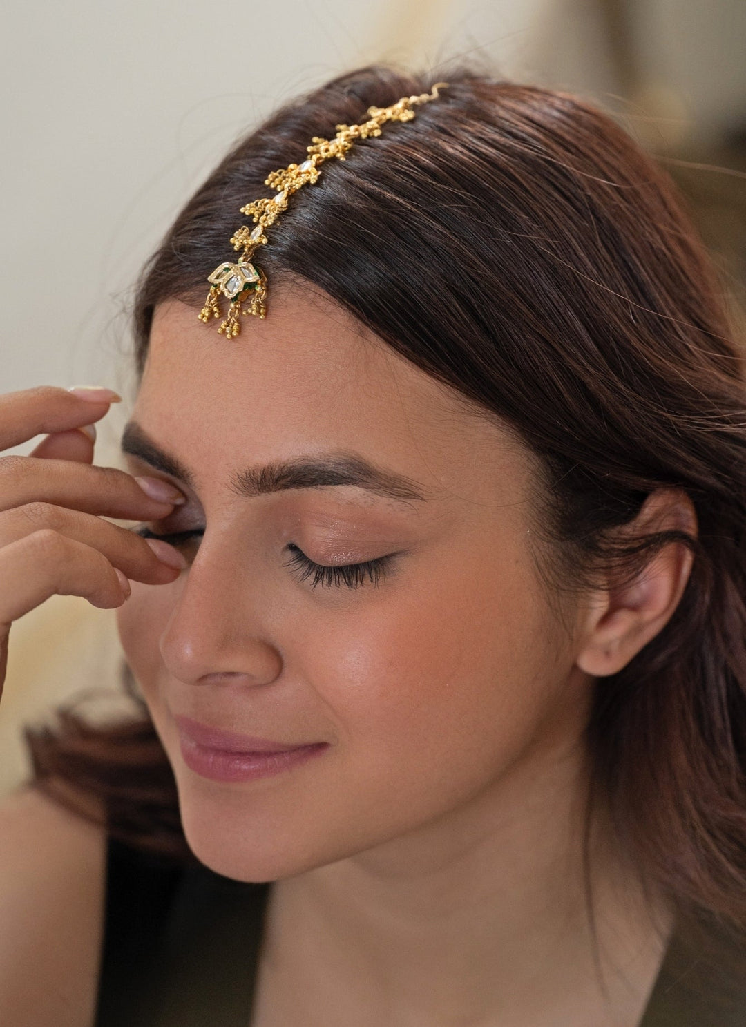 Do Taara Gold Kundan MaangtikkaFabilicious Fashion