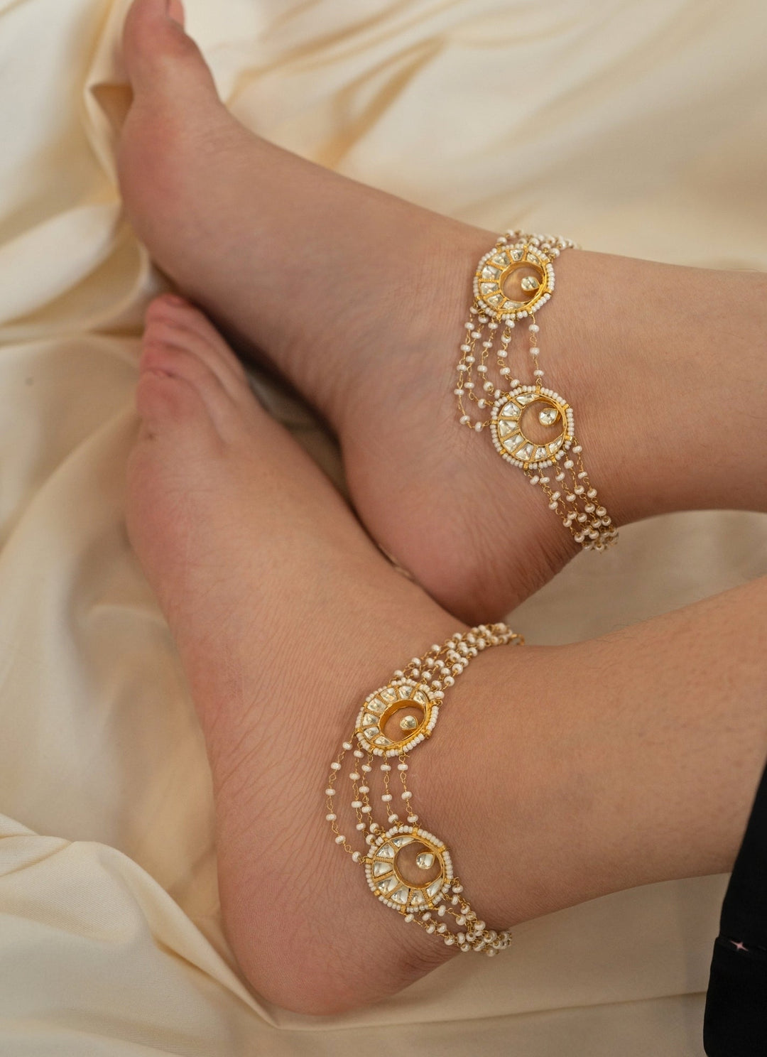 Do Taara Gold Kundan Pearl AnkletsFabilicious Fashion