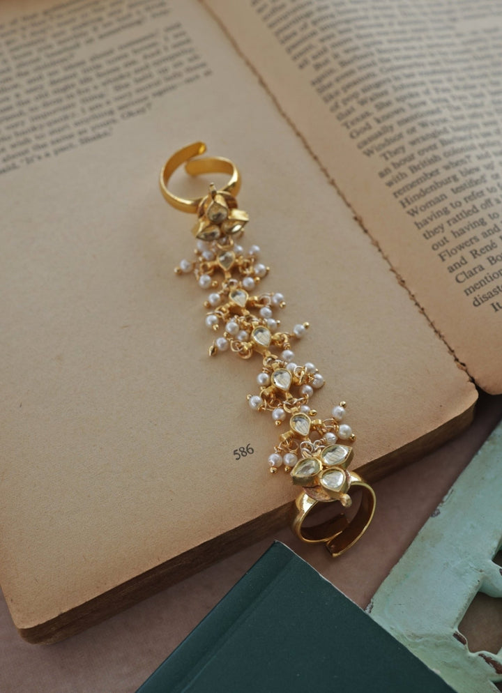 Do Taara Gold Kundan RingFabilicious Fashion
