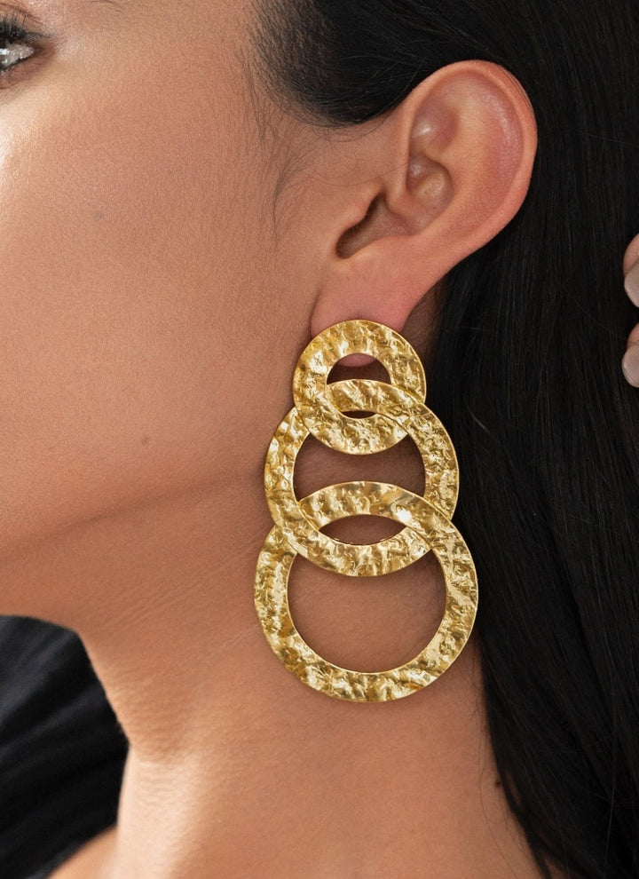 Do Taara Gold Loop EarringsFabilicious Fashion