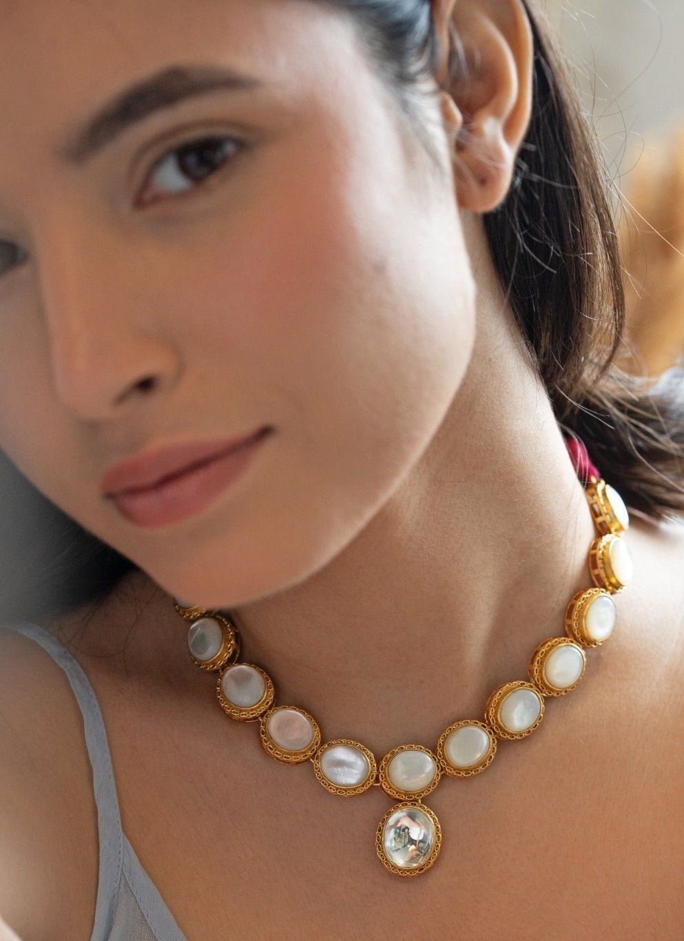 Do Taara Gold Mother Of Pearl Kundan Necklace SetFabilicious Fashion