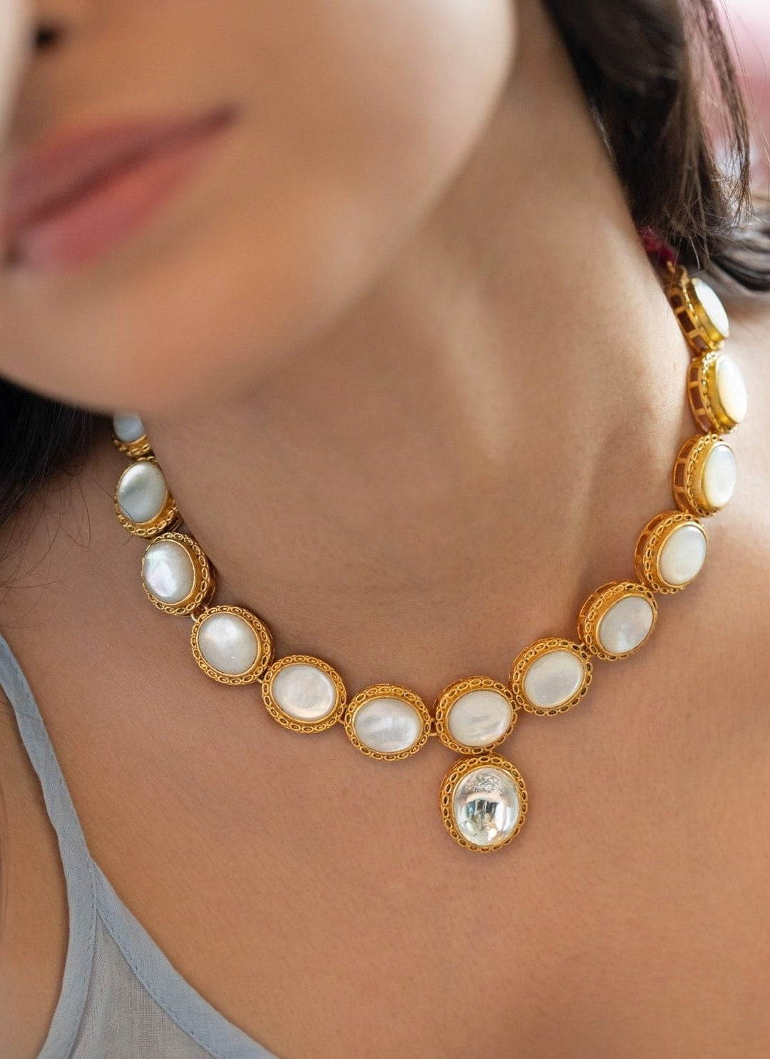 Do Taara Gold Mother Of Pearl Kundan Necklace SetFabilicious Fashion